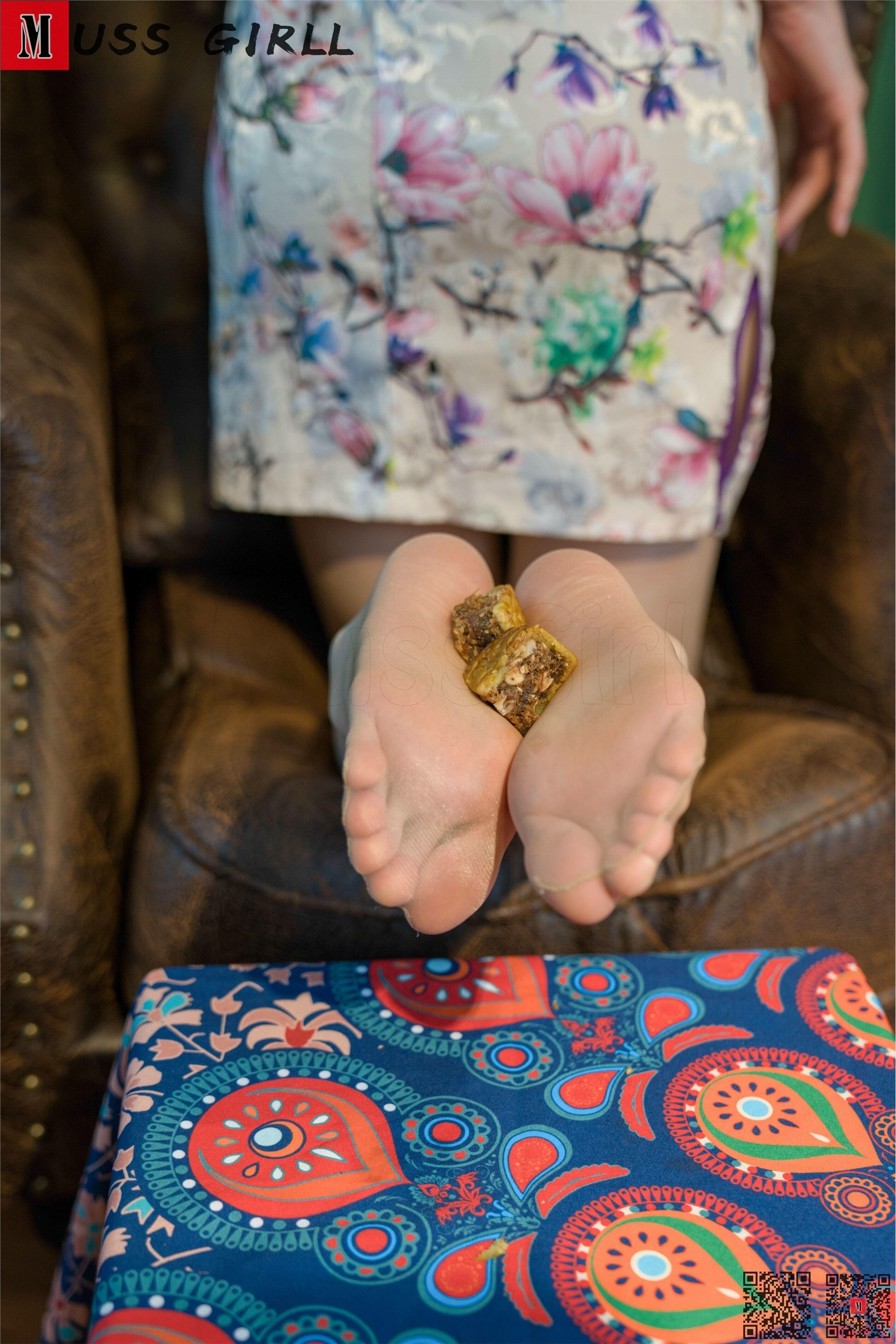 MussGirl慕丝女郎  NO.159 碎花短旗袍